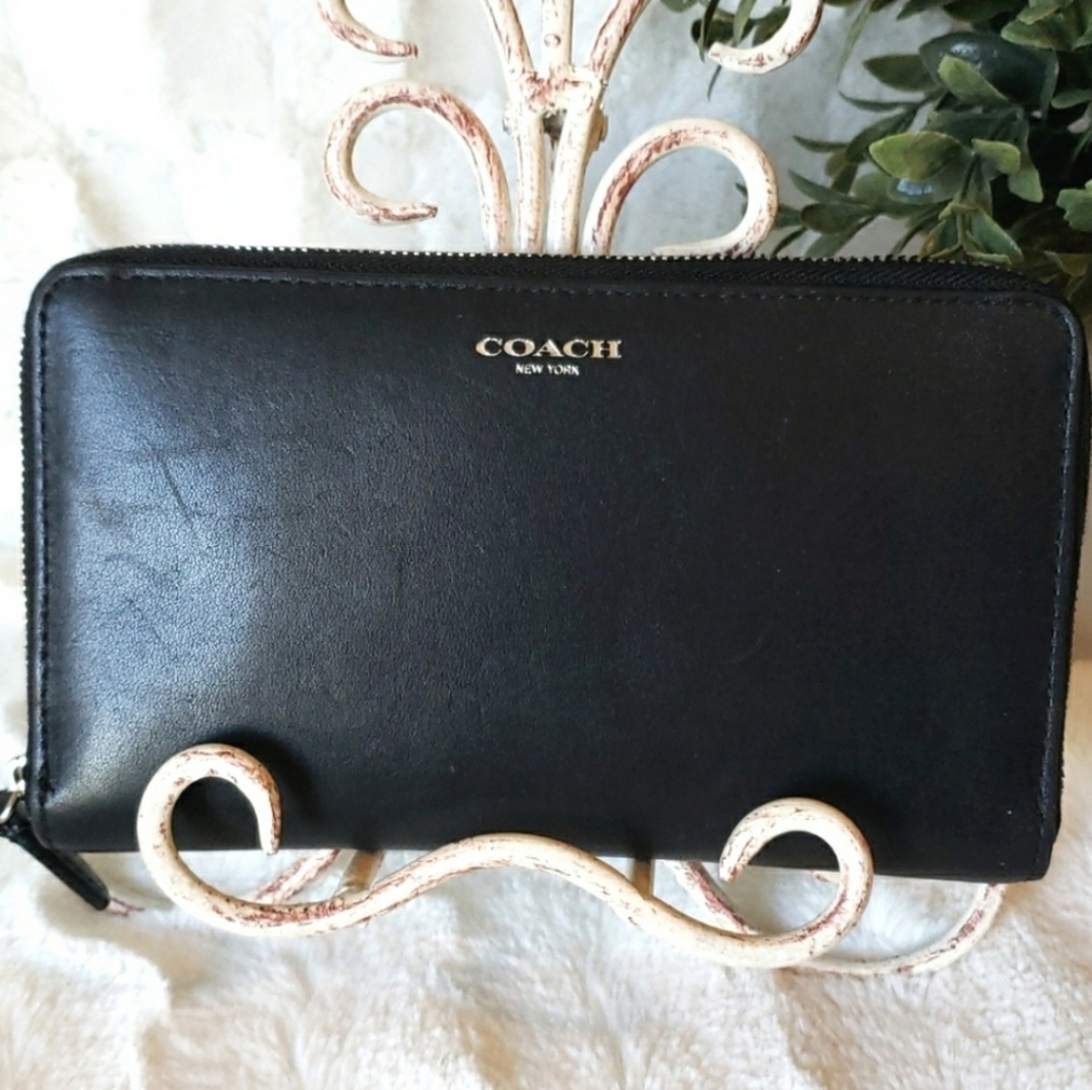 Coach Black Wallet - Picture 2 of 15